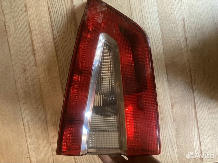 Задние фонари на ford galaxy 2008