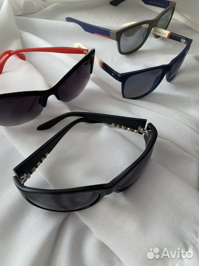 Очки Tommy Hilfiger