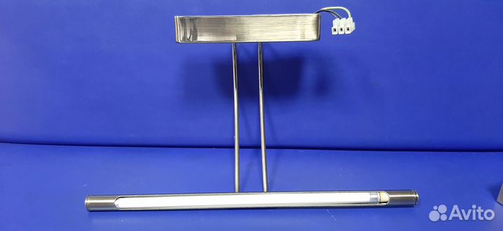 Светильник настенный для картин и фото