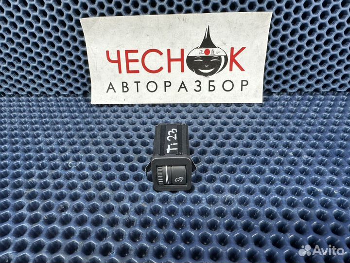 Кнопка подсветки панели приборов VW Tiguan/Тигуан