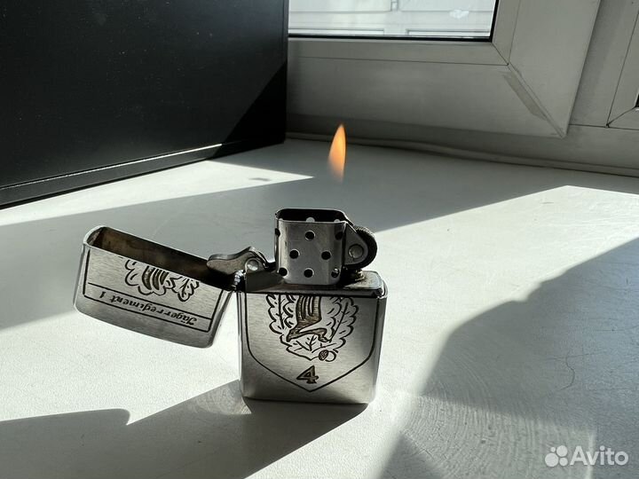 Зажигалка бензиновая zippo