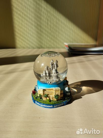 Стеклянный шар со снегом статуэтка Крым