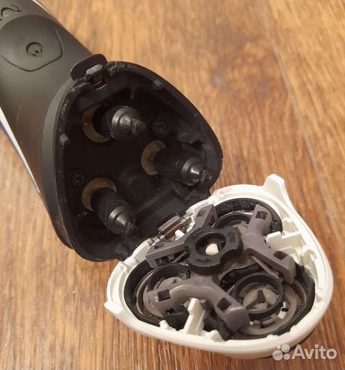 Электробритва Philips PT723/16