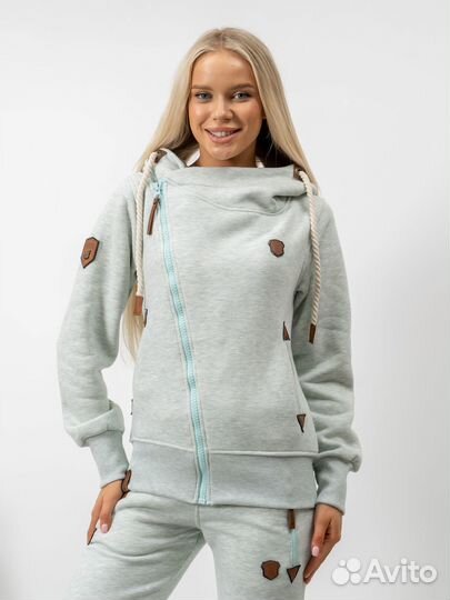 Спортивный костюм женский на молнии