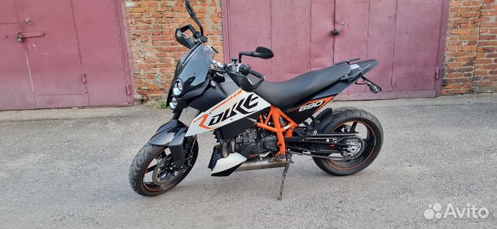 KTM duke 690R
