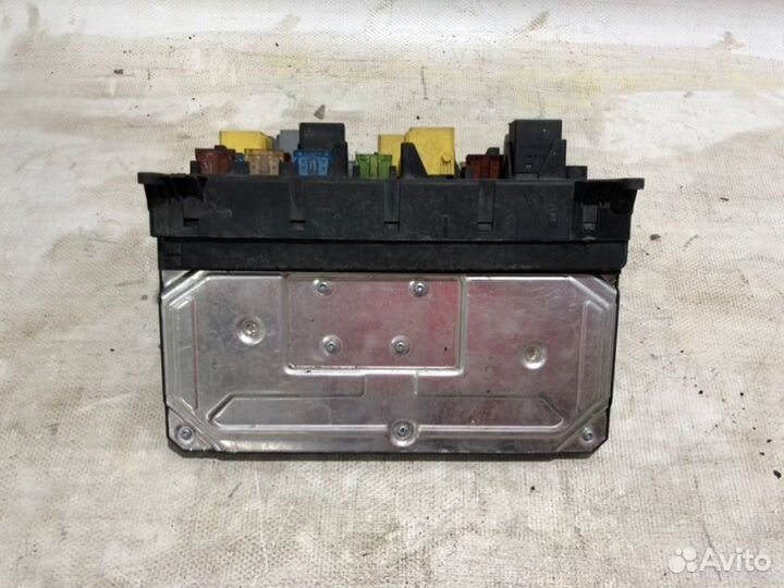 Блок предохранителей