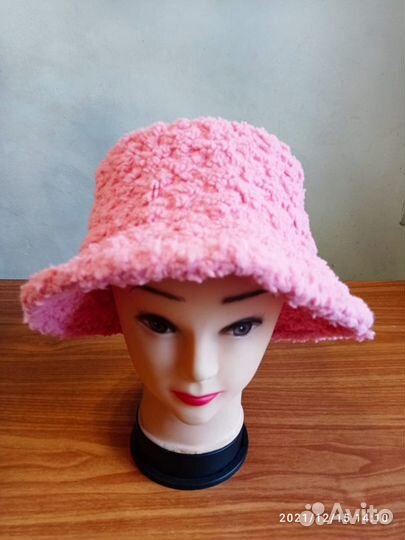 Женская меховая панама под барашек