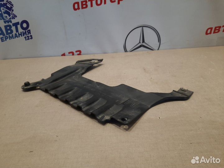 Облицовка заднего бампера Bmw X1 E84 N46B20BD 2012