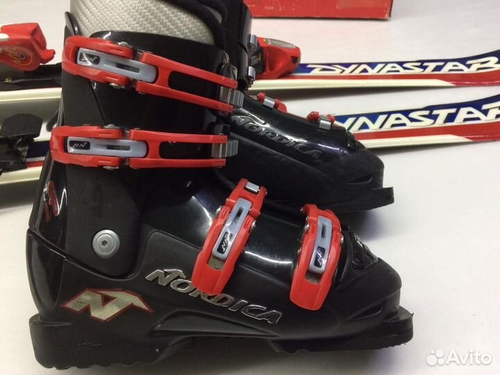 Продаю горные лыжи и горнолыжные ботинки