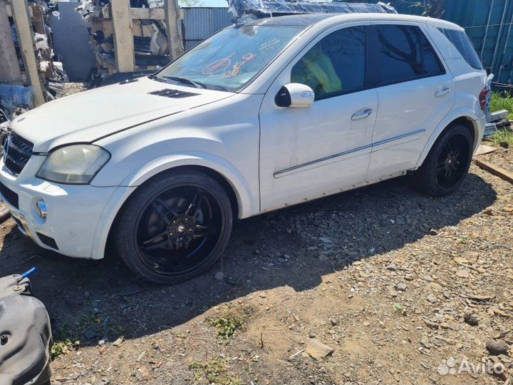 Капот Mercedes Benz Ml 500 W164.175 113.964 2005