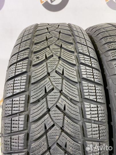 Goodyear UltraGrip Performance SUV Gen-1 215/60 R17