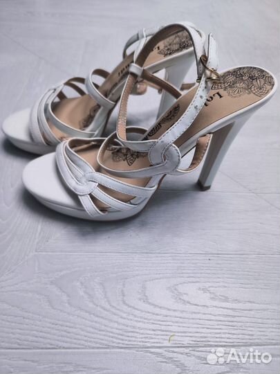 Босоножки женские 37 размер