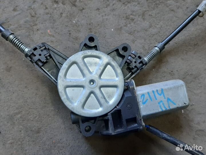 Передний левый подъемник Ваз 2114, 2115, 2109