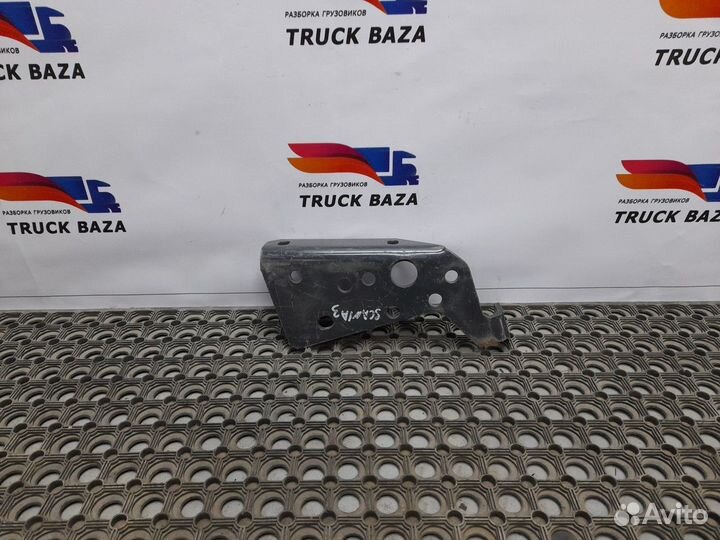 Кронштейн задней траверсы левый Scania 5-series