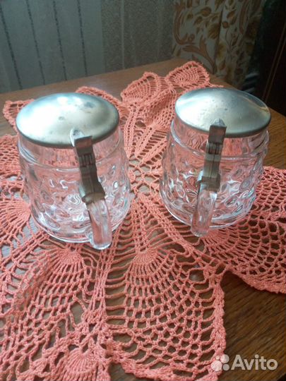 Пивная кружка с крышкой