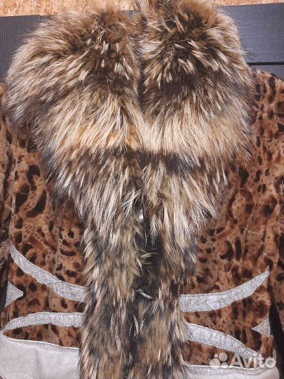 Шуба норковая с отделкой енотом, р.48- 50
