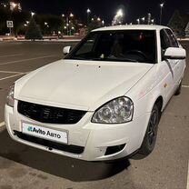 ВАЗ (LADA) Priora 1.6 MT, 2011, 151 557 км, с пробегом, цена 330 000 руб.