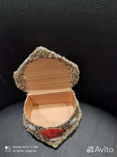 Шкатулка с морскими ракушками ручная работа