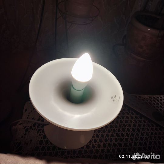 Лампа настольная