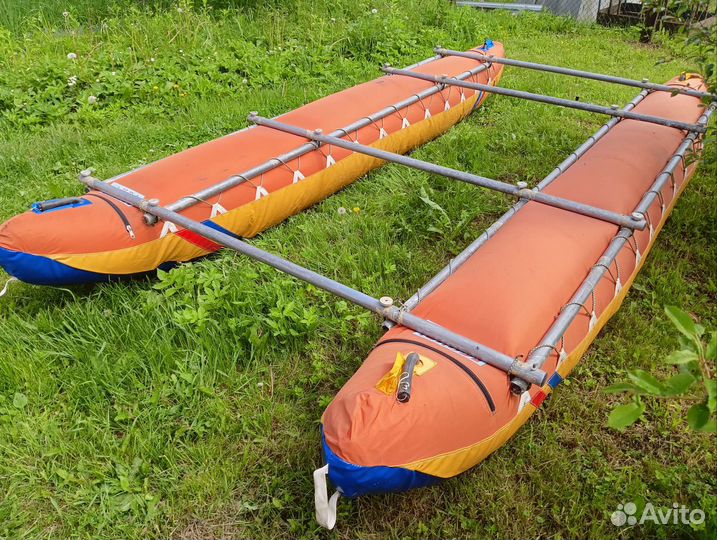 Катамаран туристический