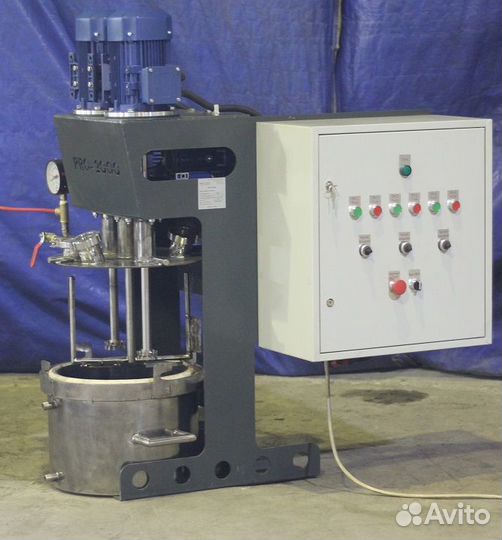 Лабораторный диссольвер трехосевой