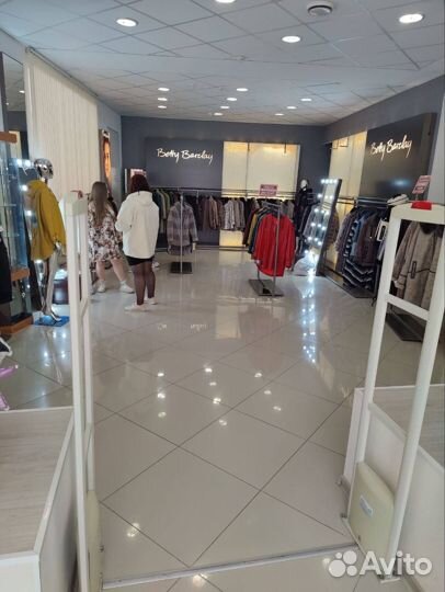 Продавец-консультант в магазин верхней одежды