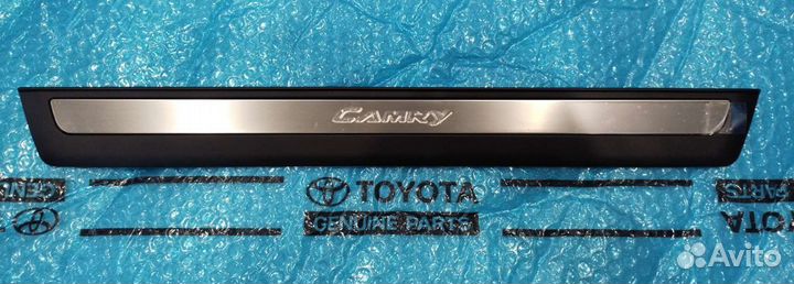 Накладка проема двери Camry 50 передняя правая NEW