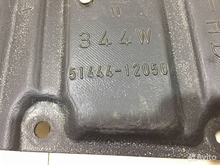 Пыльник двигателя нижний левый Toyota Corolla E150