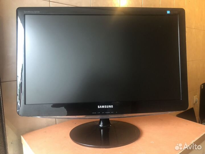 Монитор Samsung 24 дюйма