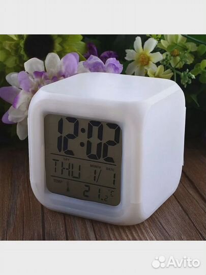Часы-будильник color change