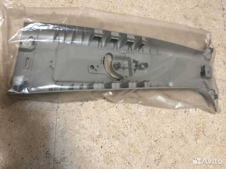 Land Rover Freelander 2 Обшивка стойки