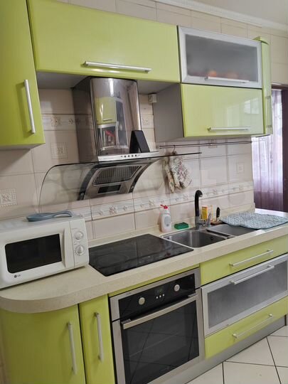 4-к. квартира, 80,5 м², 8/9 эт.