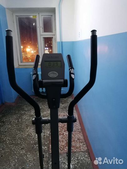 Эллиптический тренажер torneo