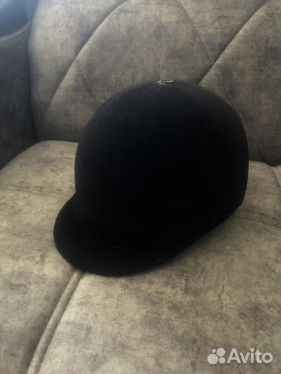 Шлем для конного спорта