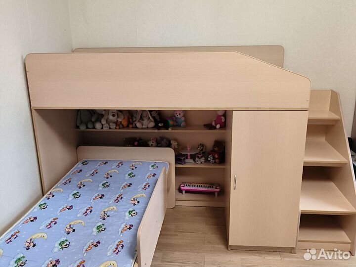 Кровать чердак