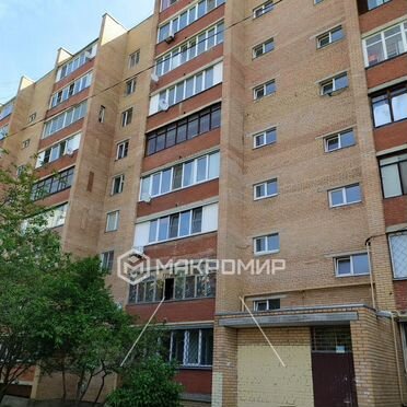 2-к. квартира, 55 м², 4/9 эт.