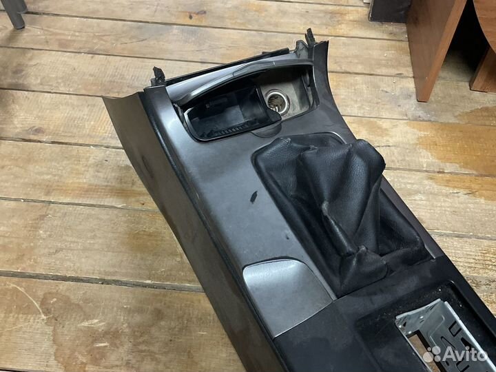 Консоль Mazda 6 GG