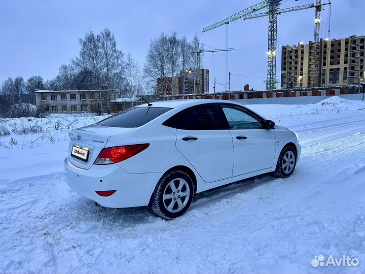 Hyundai Solaris 1.6 AT, 2013, 172 000 км