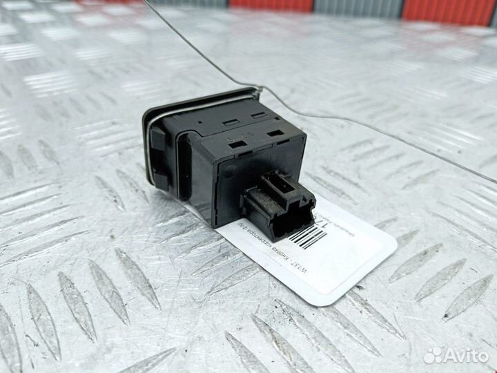 Кнопка корректора фар Mitsubishi Pajero Sport