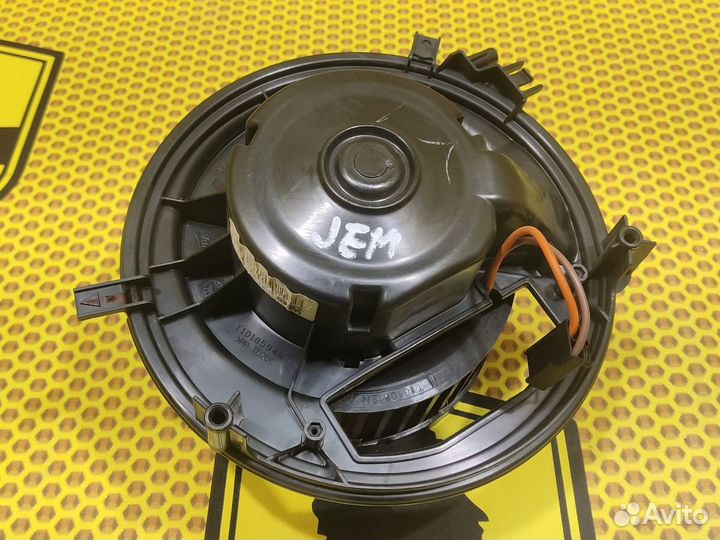 Мотор печки Volkswagen Jetta JEM dgxa 2019