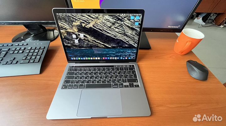 Apple MacBook Pro 13 2020 m1 8gb 256