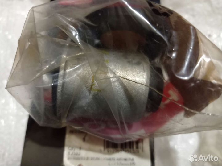 Сайлентблоки переднего рычага Ниссан Хтрейл