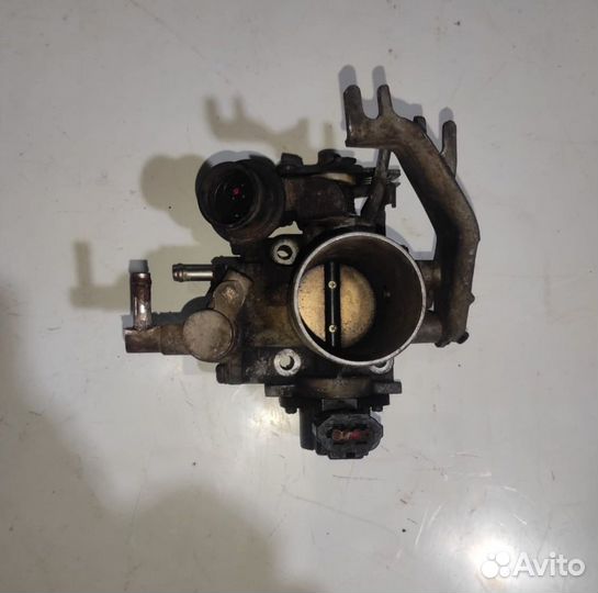 Заслонка дроссельная Toyota Corolla AE110