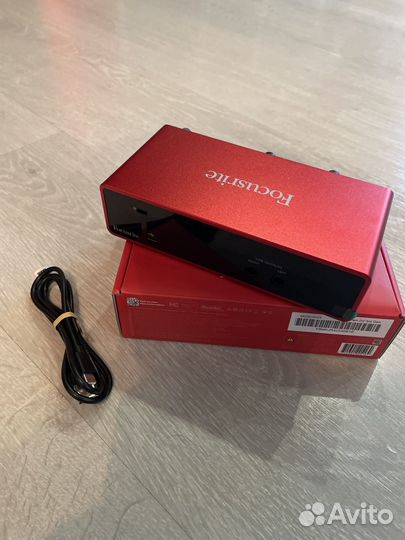 Звуковая карта Focusrite Scarlett 2i2 3th Gen