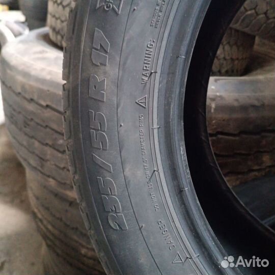 Michelin Agilis 235/55 R17