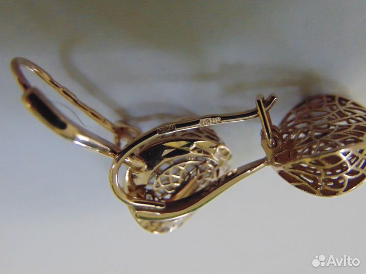Золотые серьги