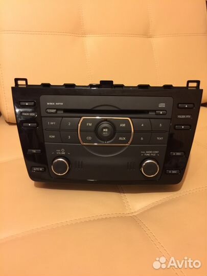 Штатное головное устройство на Мазду 6