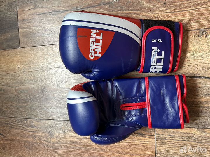 Боксерские перчатки 12 oz