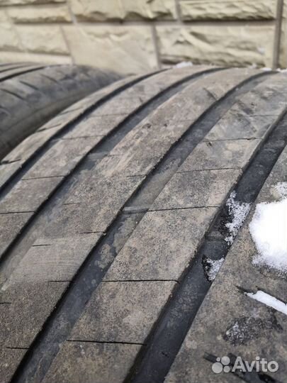 Michelin Pilot Sport 4 235/55 R19 Y