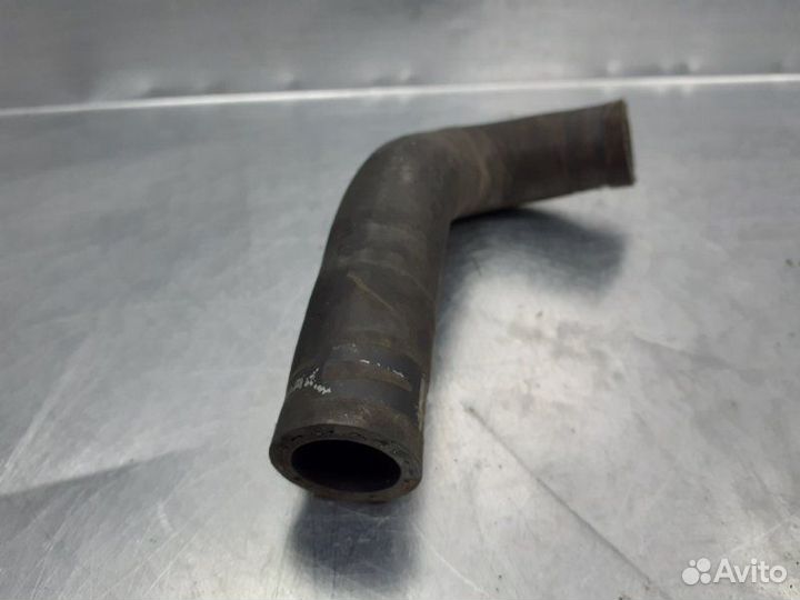 Шланг системы охлаждения Volkswagen Transporter T4